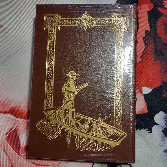 📚 Adventures of Huckleberry Finn by Mark Twain - Picture 2 of 3